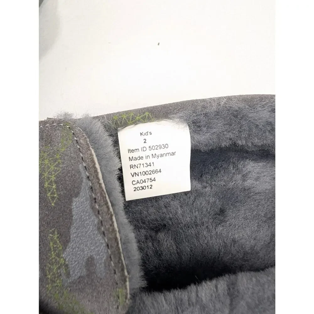 L.L. Bean Boys 2 Wicked Good Gray/Yellow/Green Camo Fleece Lined Slippers